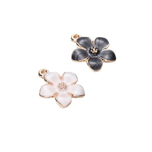 Pendentif mini fleur japonaise en alliage, breloque multicolore en forme de fleur de cerisier pour la fabrication de bracelets, composants de bijoux - Product Image 5