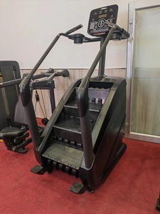 Equipo de Gimnasio Comercial, Máquina de Escaleras Motorizada para Ejercicio en Interiores, Simulador de Escalada - Product Image 2