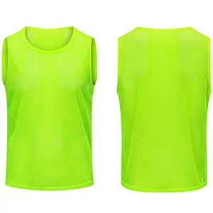 Gilet d'entraînement de <span class=keywords><strong>football</strong></span> numéros de logo personnalisé en stock bavoirs de <span class=keywords><strong>football</strong></span> réversibles activités de plein air jeu gilet d'entraînement de <span class=keywords><strong>football</strong></span> en maille - Product Image 1