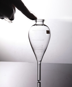 Provetta Conica da Centrifuga in Vetro da Laboratorio 100 ml con Graduazioni - Product Image 6