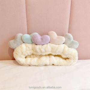 Diadema de Felpa de Coral con Pequeños Corazones, Antideslizante, Linda, para Niñas, para Yoga y Spa, para Lavar la Cara y Maquillarse - Product Image 4