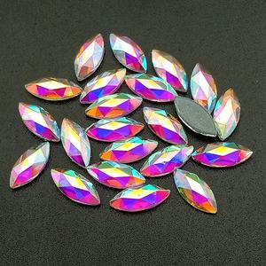 Vente flash internationale de toutes sortes de pierres fantaisie en forme plate, <span class=keywords><strong>strass</strong></span> thermocollants pour vêtements personnalisés de luxe minimaliste - Product Image 3