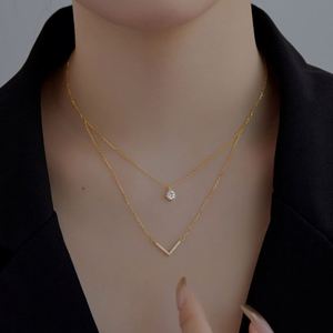 Collier pendentif double couche en argent sterling avec zircone 5A en forme de V, design élégant Dylam pour femmes et filles, à porter au quotidien - Product Image 5