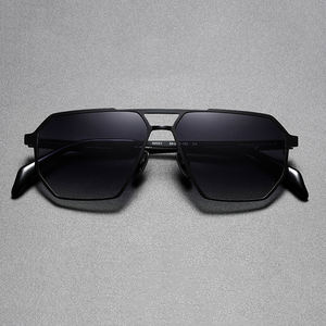 Gafas de Sol Polarizadas de Titanio UV400 Personalizadas de Moda 2025 para Hombre y Mujer, Diseño Genial para Conducir, Gafas de Sol Únicas para Exteriores - Product Image 5