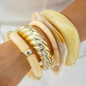Pulsera Bohemia Exagerada de Acrílico con Cuentas, Conjunto de Brazaletes de Cadena Multicolor en Capas, Joyería de Moda para Mujer para Uso Diario y Fiestas - Product Image 3