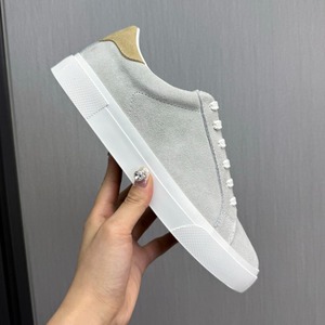 Sneakers basse da uomo in pelle effetto invecchiato, traspiranti, comode, leggere e con supporto. - Product Image 3