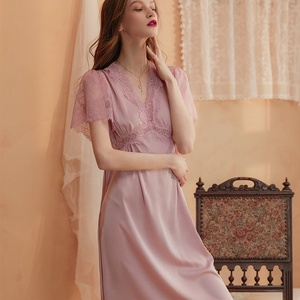 Camicie da <span class=keywords><strong>notte</strong></span> in raso per matrimonio da sposa Sexy <span class=keywords><strong>camicia</strong></span> da <span class=keywords><strong>notte</strong></span> in pizzo manica corta con scollo a V pigiama Lingerie da <span class=keywords><strong>donna</strong></span> - Product Image 3