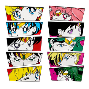 เข็มกลัดโลหะเคลือบลายการ์ตูนเซเลอร์การ์เดี้ยน ดีไซน์ใหม่ 9 แบบ ขนาด 5 ซม. คุณภาพสูง บรรจุในถุง OPP และแพ็คเกจการ์ด - Product Image 1