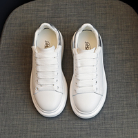 Wecoo Nouveau design Chaussures décontractées à coussin d'air pour filles Baskets de marche en cuir véritable de luxe à la mode pour couples