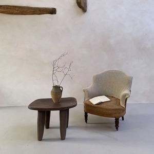 Table d'appoint en bois massif de qualité supérieure, table de chevet contemporaine faite à la main pour salon de maison de luxe - Product Image 6