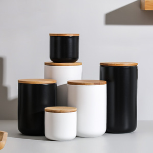 Nordic Ceramic Sealed Jar Kitchen Grain Storage Jar Candy Coffee Tea Jar Sealed Box Set