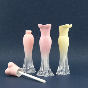 All'ingrosso tubi lucidalabbra a forma di sirena - Product Image 6