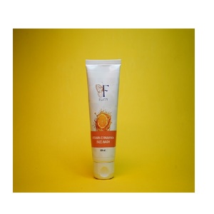 Brightening <b>Vitamin</b> C Face Wash with Niacinamide and Salicylic Acid for Acne Control Oil Balance and Radiant Glow Deep Cleansing - Product Image 3