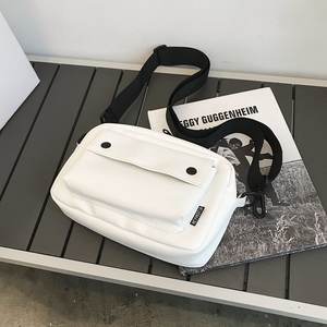 폴리에스터 안감과 지퍼 클로저가있는 남성용 세련된 방수 PU 크로스 바디 메신저 백 멋진 숄더 슬링 백 - Product Image 5