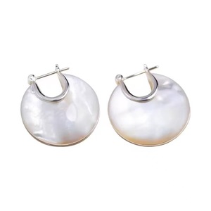 <span class=keywords><strong>Orecchini</strong></span> SENYU in Madreperla Naturale Bianca a Doppia Faccia, Stile Old Money, Placcati, Nuovi <span class=keywords><strong>Orecchini</strong></span> di Alta Gamma per Donne - Product Image 6