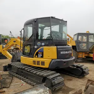 खेतों में प्रयुक्त Komatsu मिनी क्रॉलर खुदाई PC55MR-2 खुदाई सस्ते मूल जापान PC55 उत्खनन के लिए बड़ी बिक्री