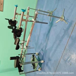 โต๊ะผ่าตัดสแตนเลส QYJ-658 ขนาด 23 นิ้ว แบบเคลื่อนที่ได้พร้อมโครงล้อ สำหรับใช้ในการผ่าตัดในโรงพยาบาล - Product Image 1