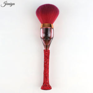 Pennello per Pulizia Unghie con Manico Design Calice in Nylon con Strass Rossi, Vendita Calda - Product Image 1