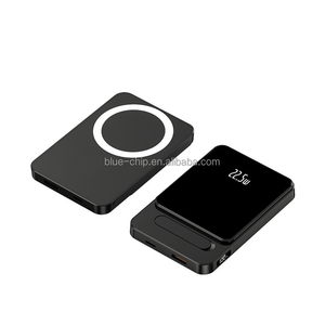Travel Wholesale Station Led Best Fast Portable Multifunctional Promotional Small Mobile Phones Wireless Magnet Power Banks