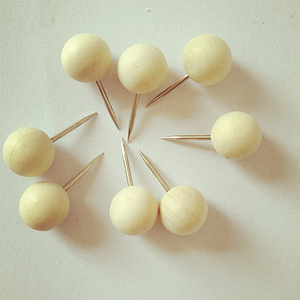 Fsc Chứng Nhận 9.5Mm Gỗ + Kim Loại Đẩy Pin Mềm Hội Đồng Quản Trị Tường Bản Đồ Ngón Tay Cái Tack Gỗ Vẽ Pin - Product Image 1