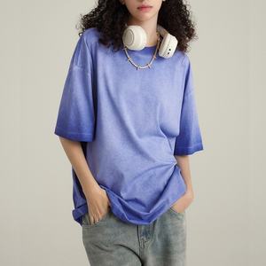 เสื้อยืดคอกลมแบบยูนิเซ็กซ์  ผ้าฝ้ายออร์แกนิค 255 กรัม  ทรงวินเทจ  ระบายอากาศได้ดี เป็นมิตรกับสิ่งแวดล้อม  รับสกรีนโลโก้ตามแบบที่ต้องการ - Product Image 5