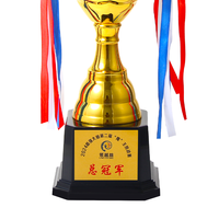 Vente chaude trophée de tasse en métal personnalisé grand Champion prix d'honneur nouveau Design trophées et médailles d'or soutien logo personnalisé