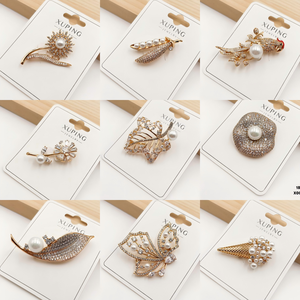 251117 XUPING Perhiasan Bros Zirkon Desain Elegan Fashion 18K Koleksi Bros Wanita Perhiasan Bros Penampilan Elegan dan Modis - Product Image 5