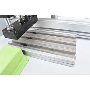 Machine à rainurer pneumatique JUNDE UA205, redresseur, broche 2,2 kW, lame 255 mm, cadre en acier robuste, coupe de précision - Product Image 2