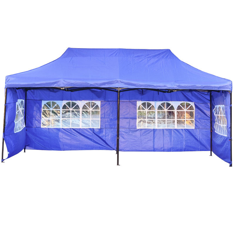 Bleu avec mur et fenêtre