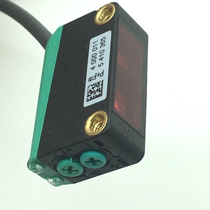 热卖P + <span class=keywords><strong>F</strong></span> Pepperl + Fuchs ML100-8-H-100-RT/102/115 NPN三角光电传感器红光100毫米可调感应 - Product Image 6