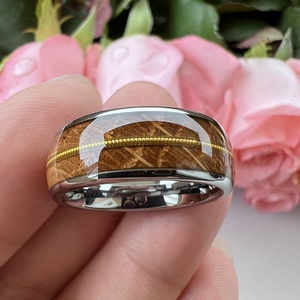 Nhẫn Tungsten khảm dây đàn guitar gỗ sồi thùng rượu Whisky 8mm Coolstyle Jewelry dành cho nam nữ, nhẫn cưới đính hôn thời trang - Product Image 4