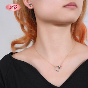 Ensemble de bijoux <span class=keywords><strong>plaqué</strong></span> <span class=keywords><strong>or</strong></span> 18 carats avec collier et boucles d'oreilles scintillants pour femme, idéal pour mariage (MOQ 6) - Product Image 5