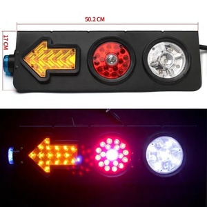 Luz Trasera <span class=keywords><strong>LED</strong></span> de 24V con Forma de Flecha, Luz de Reversa <span class=keywords><strong>para</strong></span> Camión de Remolque Central - Product Image 4