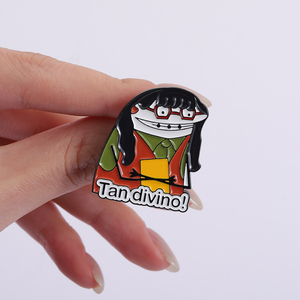 Spille Smaltate dei Personaggi della <span class=keywords><strong>Serie</strong></span> <span class=keywords><strong>TV</strong></span> Commedia Americana, Spille 'Tan Divino Ugly Girl', Badge per Borse e Bavette, Gioielli alla Moda, Regalo per Amici - Product Image 4