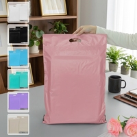 Sacs d'expédition en polyéthylène avec poignée découpée, sacs postaux multicolores unis, vente en gros, prix usine
