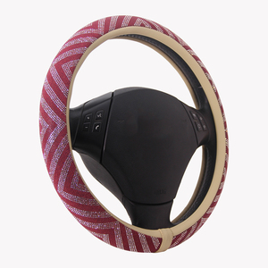 Funda de Volante de Cuero Sintético con Pedrería Brillante, de 3 Radios, Suave y Ligera, Universal para Mujeres y Hombres - Product Image 1
