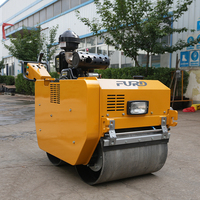 Compacteur vibrant à double tambour portatif de 550 kg FYL-S700 avec moteur et pompe SAUER à vendre