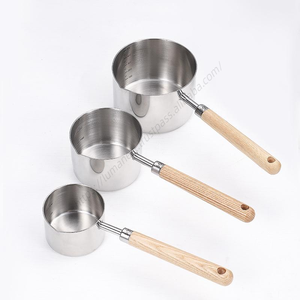 Cuillère à café de cuisine en acier inoxydable Syh1214 avec manche en bois, ensemble de tasses et cuillères – Vente en gros - Product Image 1