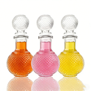 Bouteille de vin en <span class=keywords><strong>verre</strong></span> translucide classique, fabriquée avec une technologie de <span class=keywords><strong>verre</strong></span> moulé avec précision pour les vignobles et les caves à vin - Product Image 2