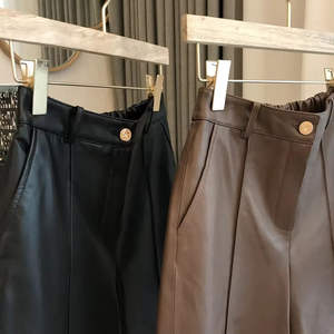 Shorts en cuir véritable pour femme à taille mi-haute – Mode estivale décontractée, cuir véritable doux, shorts tendance pour femme - Product Image 6