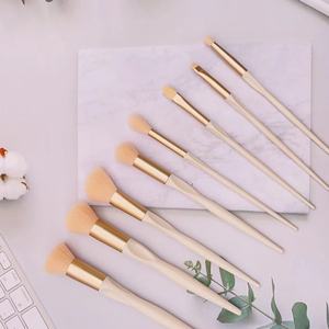 8 Piece Face Makeup <b>Brush</b> Set Personalized Custom Synthetic Hair Wood Handle Aluminum Ferrule Fan Concealer Shaving <b>Brushes</b> - Product Image 1