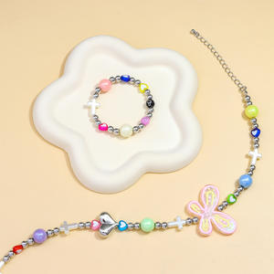 Ensemble collier et bracelet croix perlée en forme de papillon pour femmes, bijoux décontractés à la mode, en alliage de Zinc, motif cœur multicolore - Product Image 2