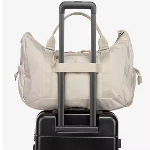 กระเป๋าเดินทางผ้าไนลอนแบบกันน้ำมีช่องใส่รองเท้ากระเป๋าใส่เล่นกีฬาเดินทางข้ามคืน - Product Image 3