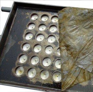Machine à fabriquer des bougies chauffe-plat en cire de soja 600-720 pièces/heure, cadre en acier, moule en cuivre sans soudure, fonctionnement manuel, refroidissement par eau, mèche - Product Image 5