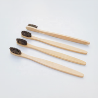 Brosse à dents plate économique pour adulte, purement naturelle, avec poils doux 100% biodégradables en crin de cheval, logo gravé, pour usage domestique