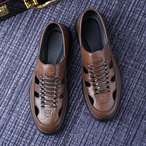 Sandalias Casuales de Hombre con Diseño Calado, Color Marrón, Transpirables, de Cuero, Estilo Slip-on para Verano, Estilo Papá - Product Image 3