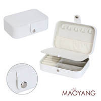 PU-Leder Tragbare Schmuckschatulle Geschenkverpackung Reise-Schmuckbox für Frauen und Mädchen Organizer für Ohrringe und Ohrstecker