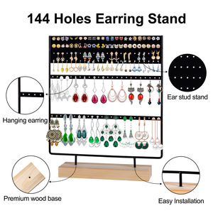 Soporte de exhibición de pendientes moderno ecológico para uso en tienda Soporte colgante de 3 niveles de 144 agujeros con soporte de madera - Product Image 3