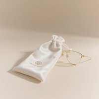 Ensemble de pochettes à cordon en tissu gris pour lunettes de soleil de luxe personnalisées
