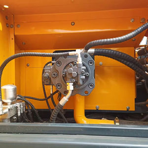 Excavatrice sur chenilles d'occasion originale 330D moderne, moteur Cummins, pompe hydraulique PLC, roulement, boîte de vitesses, moteur, origine Corée, 33 tonnes - Product Image 6